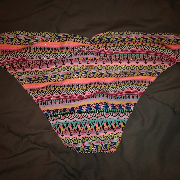 Traded**Victoria Secret bikini bottom - Picture 6 of 8